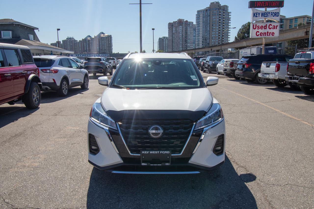 2023 Nissan Kicks SV Photo5