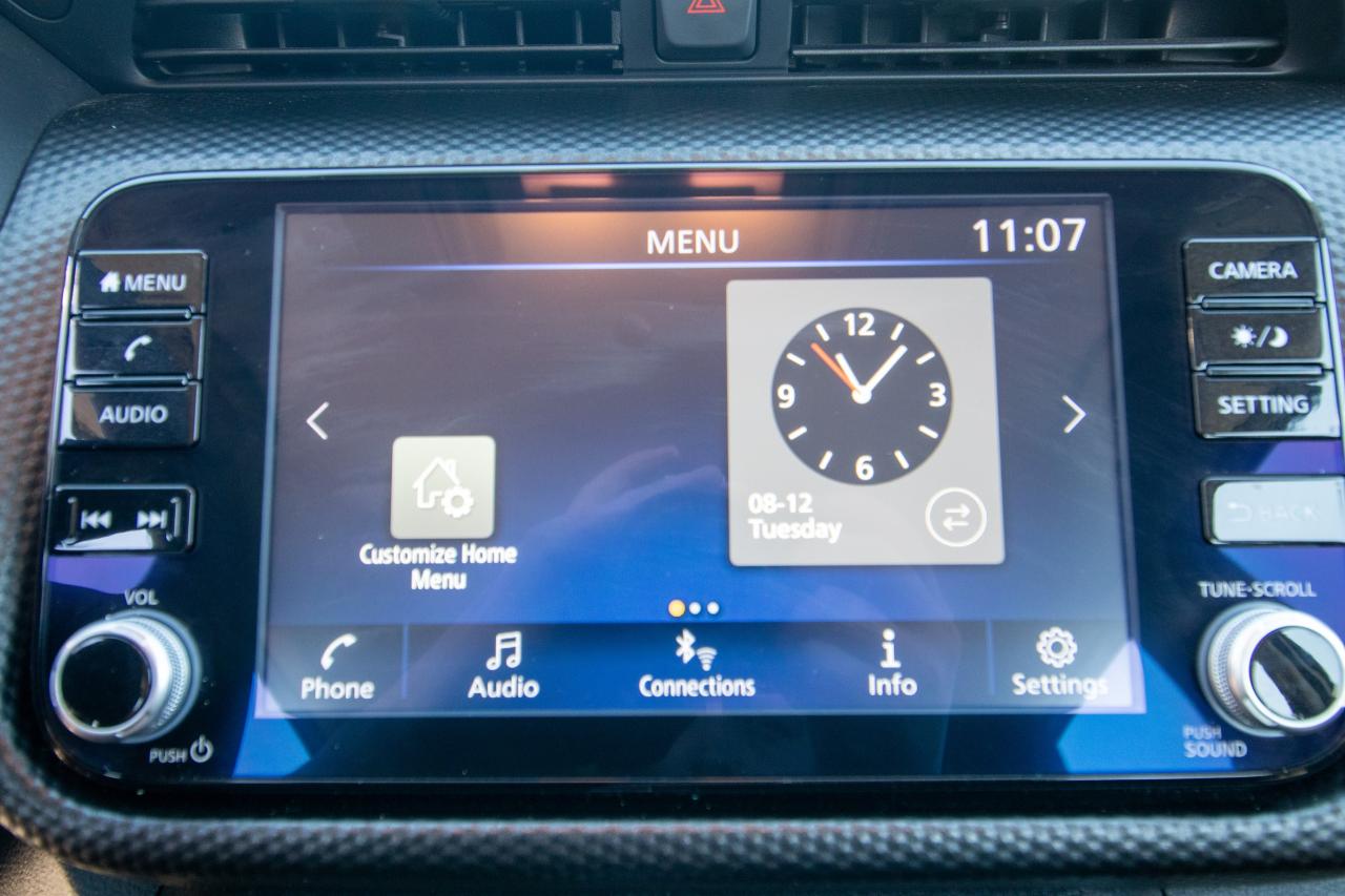 2023 Nissan Kicks SV Photo5