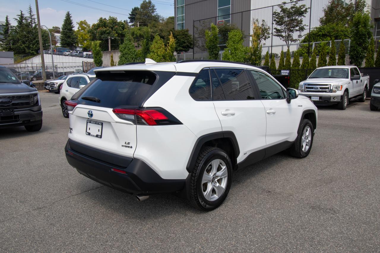 2021 Toyota RAV4 Hybrid LE AWD Photo5