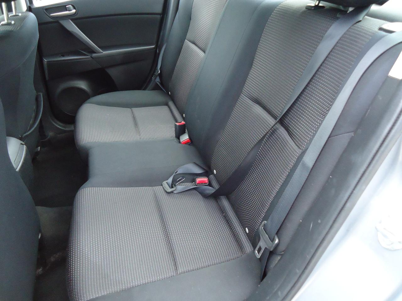 2012 Mazda MAZDA3 4dr Sdn Auto GX - Photo #5