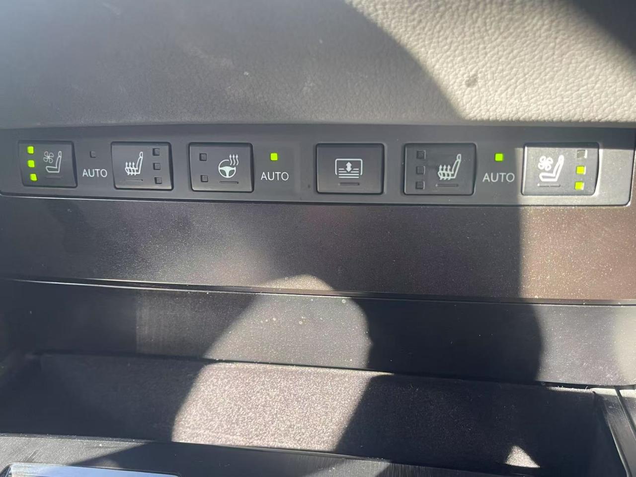12853538
