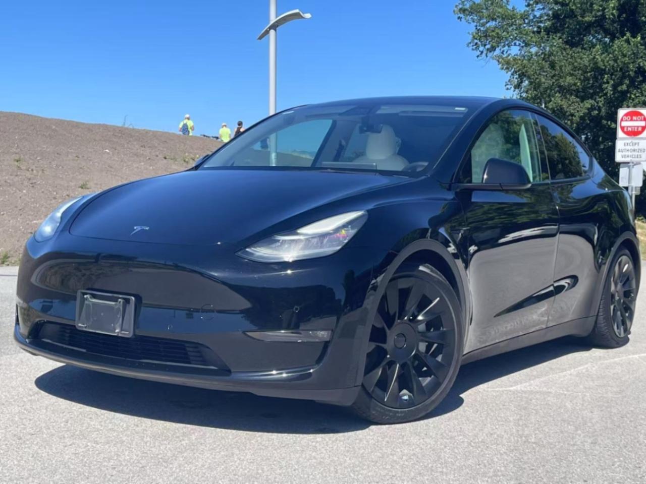 <p><p><strong>2021<span> </span>Tesla Model Y  LONG RANGE</strong></p><p>TRUE PRICE, NO HIDDEN FEE, FREE CARFAX, FULL INSPECTION REPORTNO</p><p>NO ACCIDENT, BC LOCAL, ONE OWNER</p><p><strong><strong><span><br></span></strong></strong></p><p><strong><strong><strong><span>Highlight Feature:</span></strong></strong></strong></p><p><strong><strong><strong><span>- Navigation System<span id=jodit-selection_marker_1755029636726_09457665662670478 data-jodit-selection_marker=start style=line-height: 0; display: none;></span></span></strong></strong></strong></p><p><strong><strong><strong><span>- Back-up Camera </span></strong></strong></strong></p><p><strong><strong><strong><span>- Blind-Spot Camera</span></strong></strong></strong></p><p><strong><strong><strong><span>- Panoramic Sunroof</span></strong></strong></strong></p><p><strong><strong><strong><span>- Heated Seats</span></strong></strong></strong></p><p><strong><strong><strong><span>- Heated Steering Wheels</span></strong></strong></strong></p><p><strong><strong><strong><span>- Rear Heated Seats</span></strong></strong></strong></p><p><strong><strong><strong><span>-Keyless Entry</span></strong></strong></strong></p><p><strong><strong><strong><span>-Auto High-Beam Headlight</span></strong></strong></strong></p><p><strong><strong><strong><span>- Autopilot</span></strong></strong></strong></p><p><strong><strong><strong><span>- Pre-Collision Safety System</span></strong></strong></strong></p><p><strong><strong><strong><span>- FM/AM Radio</span></strong></strong></strong></p><p><strong><strong><strong><span>- Bluetooth Technology </span></strong></strong></strong></p><p><strong><strong><strong><span>- AND MUCH MORE</span></strong></strong></strong></p><p><br></p><p>Although every attempt is made to ensure the accuracy of the data above, due to the possibility of human error, we cannot guarantee the accuracy of the displayed information, the availability of this vehicle, or the accuracy of its photo or stock photo. Such information may not reflect exact vehicle color, trim, options, price or other specifications.<br></p><p><br></p><br><p><br></p><p><strong><strong><strong><strong><strong><strong><span>*** FULL CARFAX REPORT AND INSPECTION PAPER AVAILABLE!!***</span></strong></strong></strong></strong></strong></strong></p><p><strong><strong><strong><span>*** BEST VALUE FOR YOUR TRADE-IN OR SELL US YOUR CARS!!***</span></strong></strong></strong></p><p><strong><strong><strong><span>*** COMPETITIVE RATE FOR FINANCING!!***</span></strong></strong></strong></p><p><strong><strong><strong><span><br></span></strong></strong></strong></p><p><strong><strong><strong><strong>DL#40299 UC Auto</strong></strong></strong></strong><br></p><p><strong><strong><strong><span>3891 No 3 Rd, Richmond, BC V6X 2B8</span></strong></strong></strong></p><p><span>*All price excludes $495 Doc Fee& $395Vehicle Preparation Fee and applicable taxes.*</span></p><p><br></p><p><strong><span>*Finance and Lease option available on vehicle year 2014<span> </span>or newer*</span></strong></p><br></p>