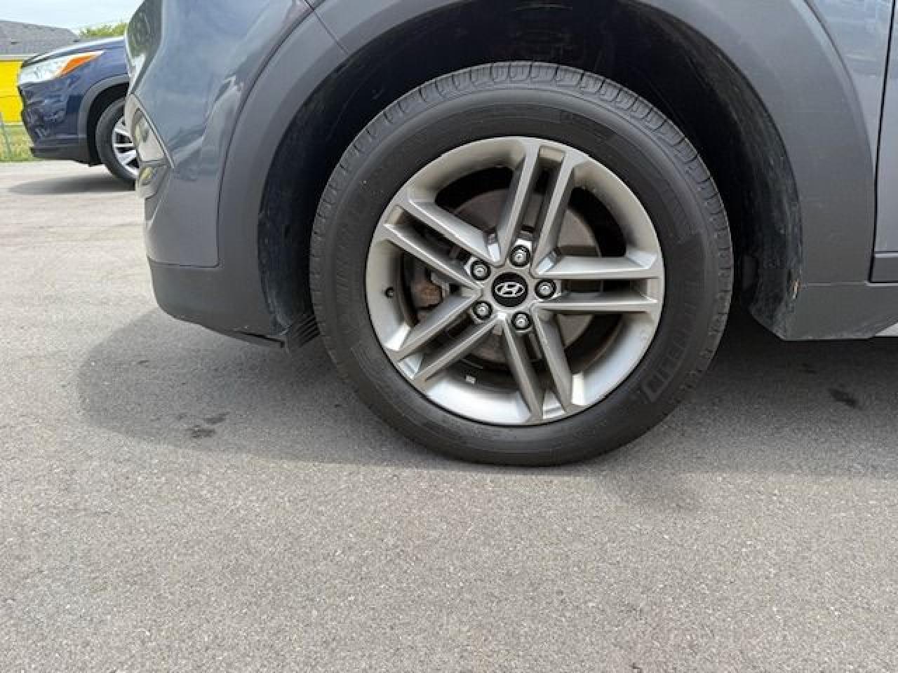 2017 Hyundai Tucson SE - Photo #4