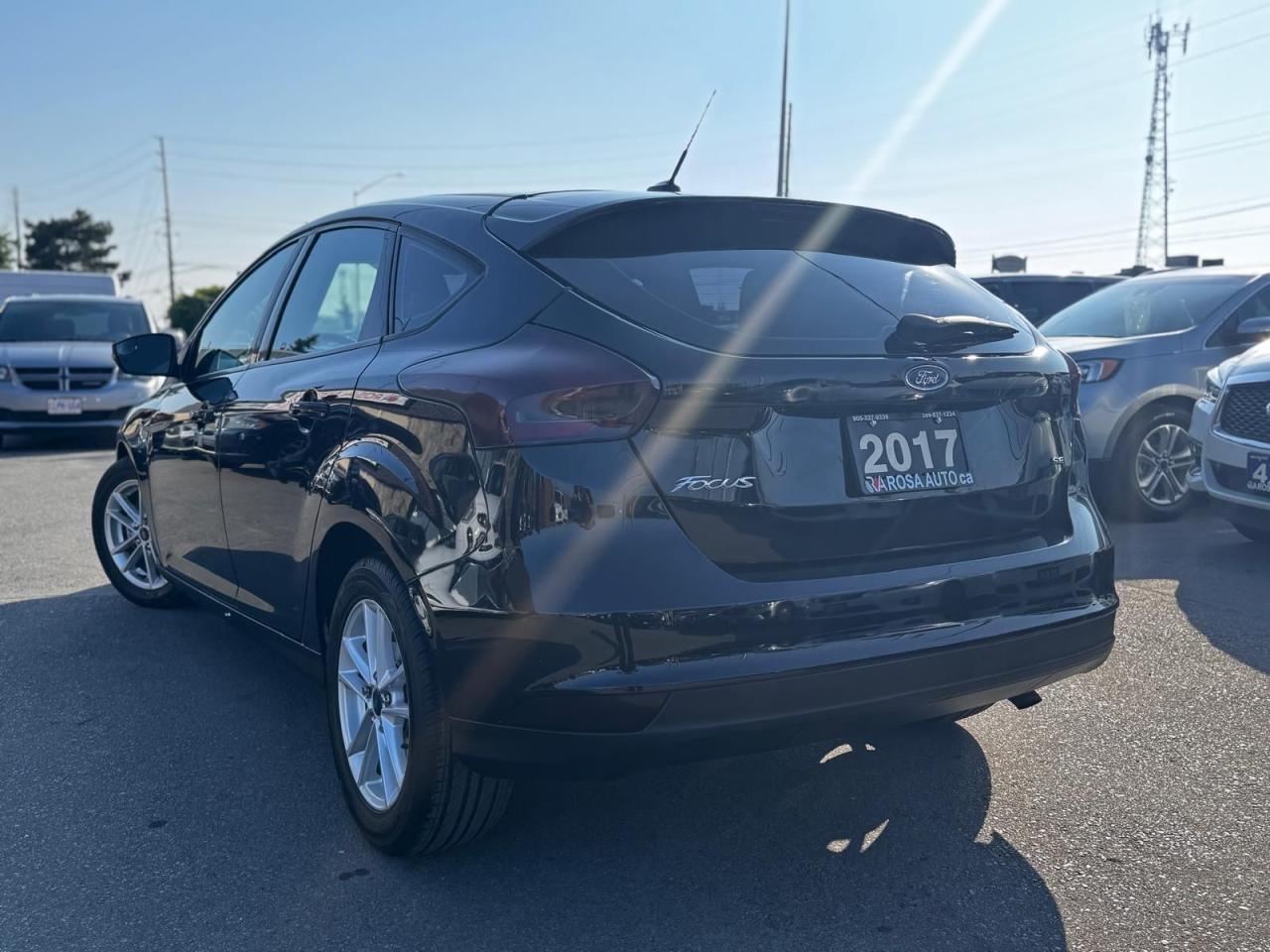 2017 Ford Focus AUTO HATCHBACK BACKUP CAM WINTER TIRES INCLUDED BT - Photo #5