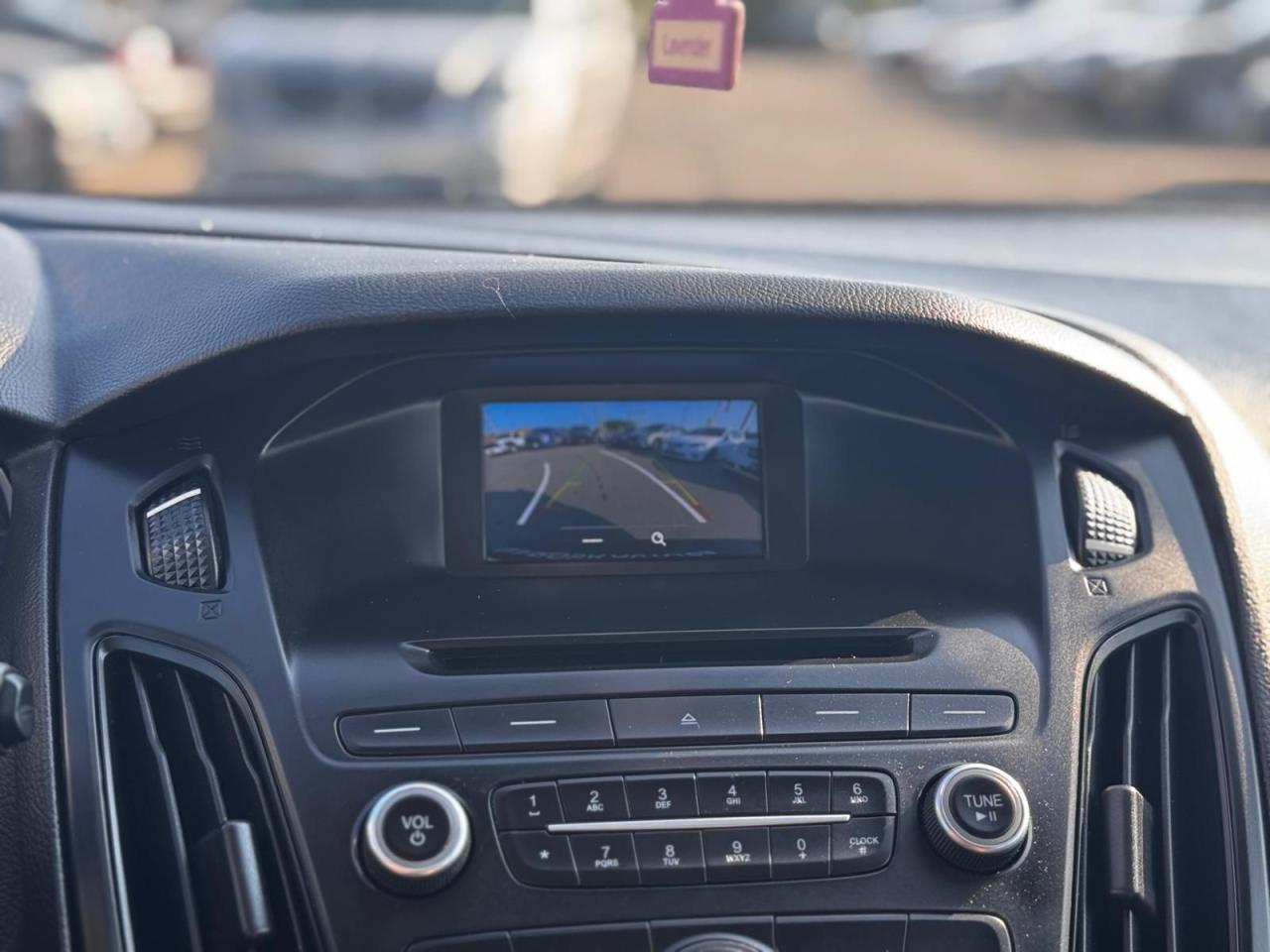 2017 Ford Focus AUTO HATCHBACK BACKUP CAM WINTER TIRES INCLUDED BT - Photo #18