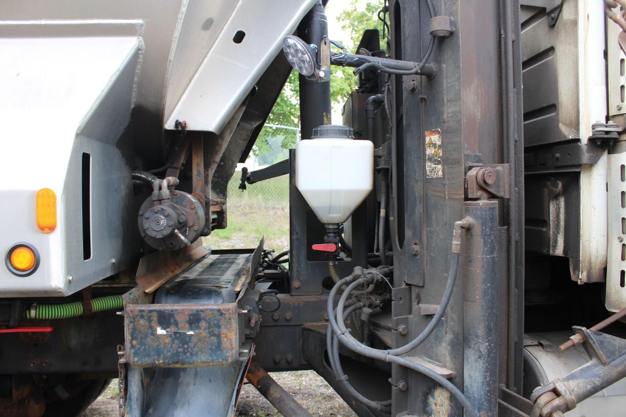 2013 Volvo VHD D13 Photo