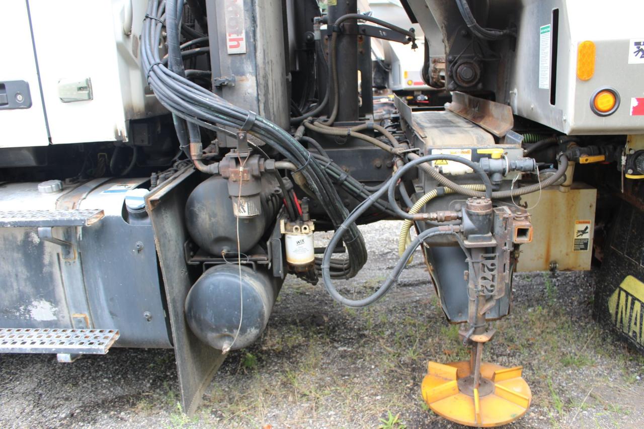 2013 Volvo VHD D13 Photo