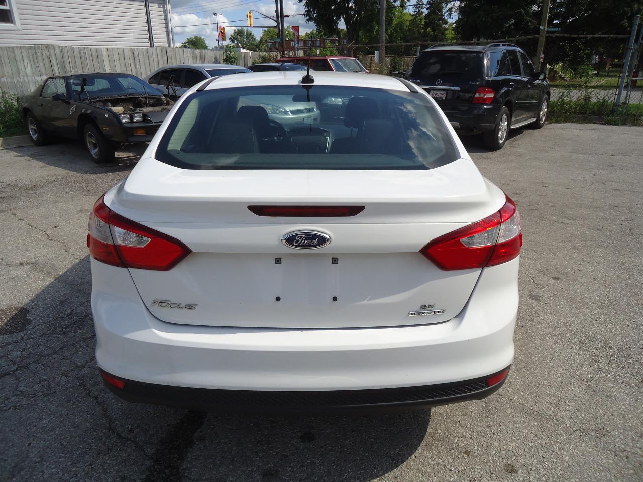 2013 Ford Focus 4DR SDN SE - Photo #4