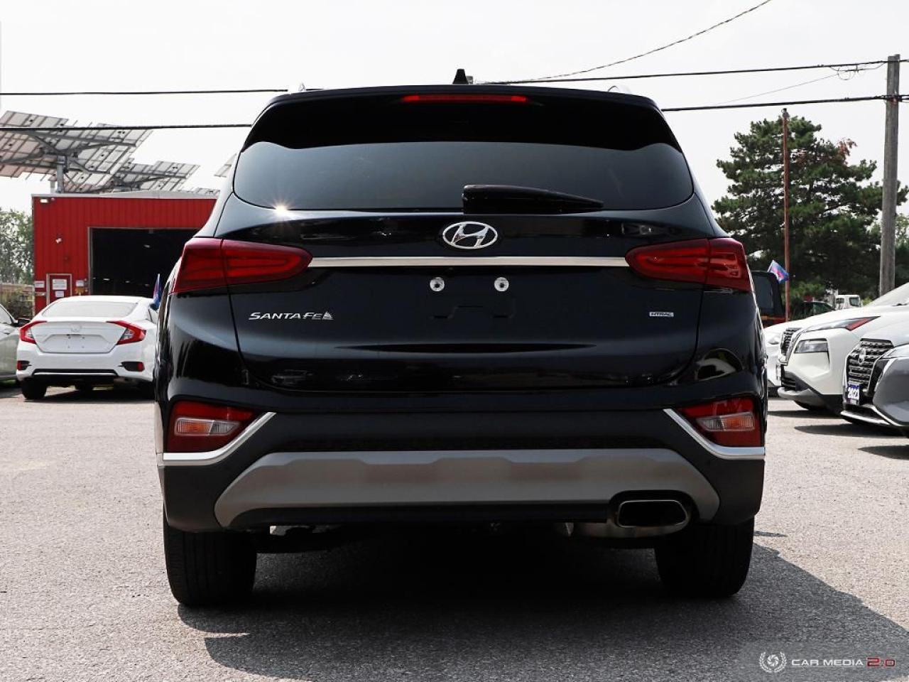 2020 Hyundai Santa Fe 2.4L Preferred AWD w/Sun/Leather Package Photo4