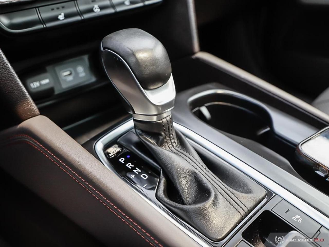 2020 Hyundai Santa Fe 2.4L Preferred AWD w/Sun/Leather Package Photo