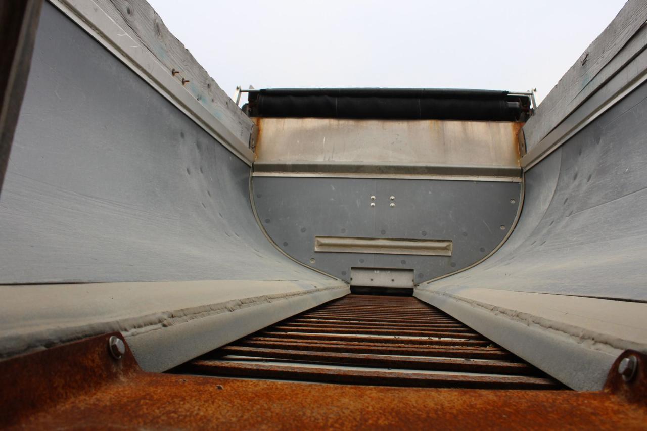 2012 Volvo VHD D13 Photo