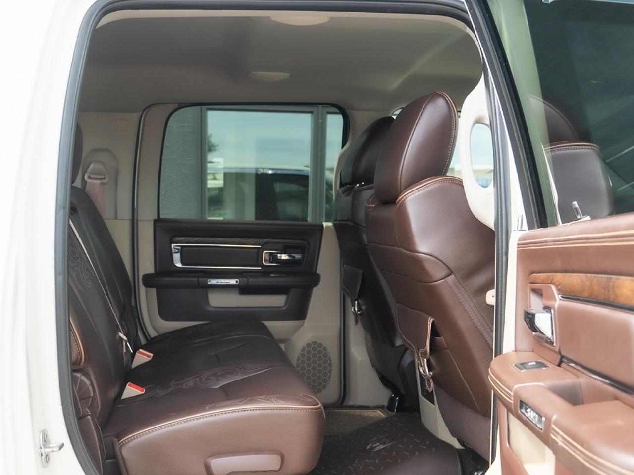 2016 RAM 2500 Longhorn Mega Cab Diesel Photo19