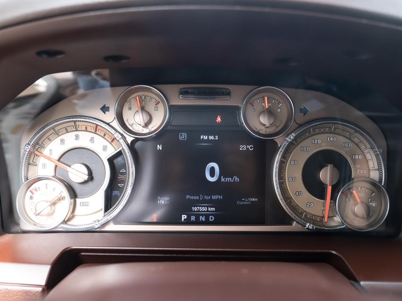 2016 RAM 2500 Longhorn Mega Cab Diesel Photo16