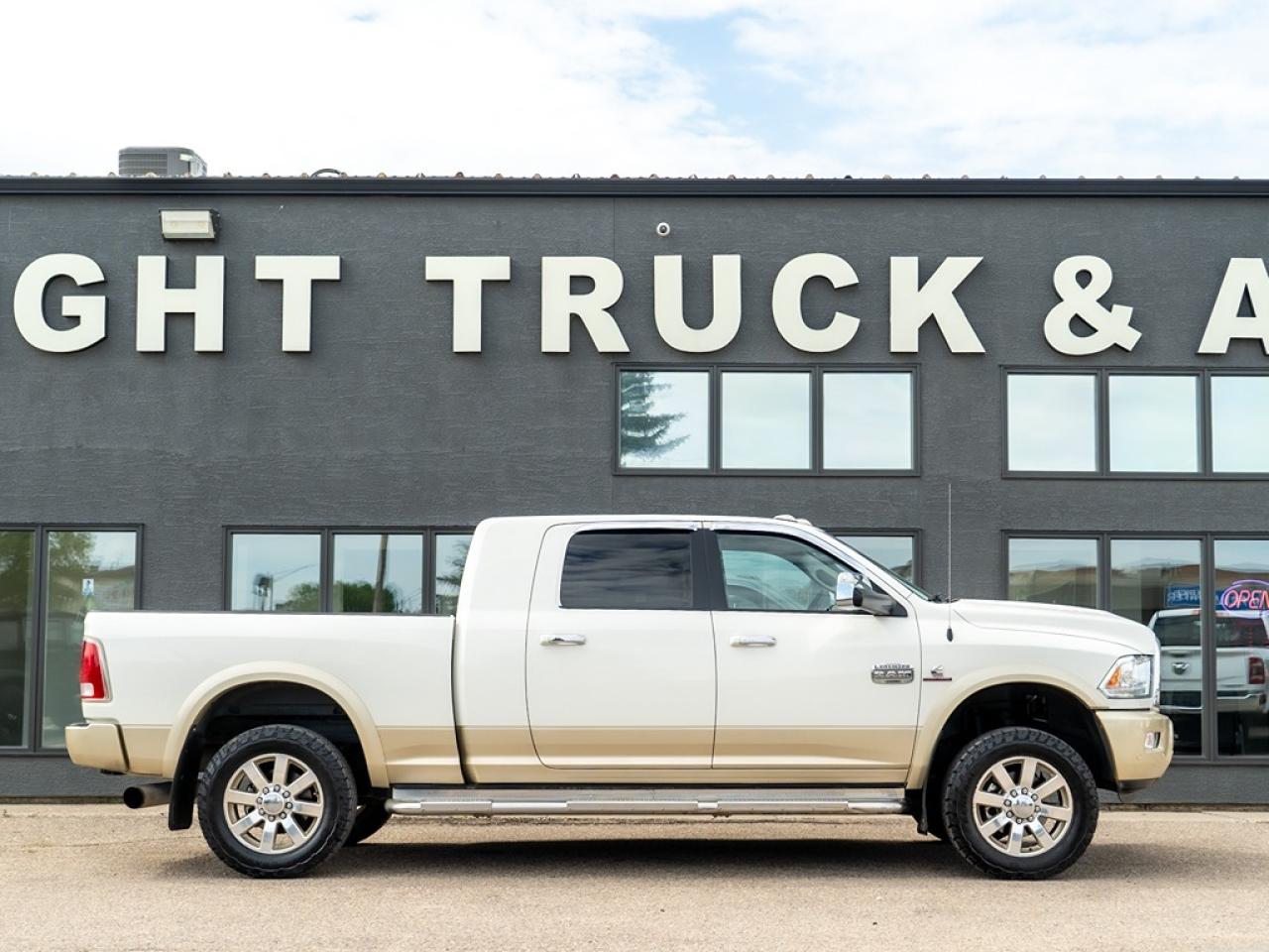 2016 RAM 2500 Longhorn Mega Cab Diesel Photo4