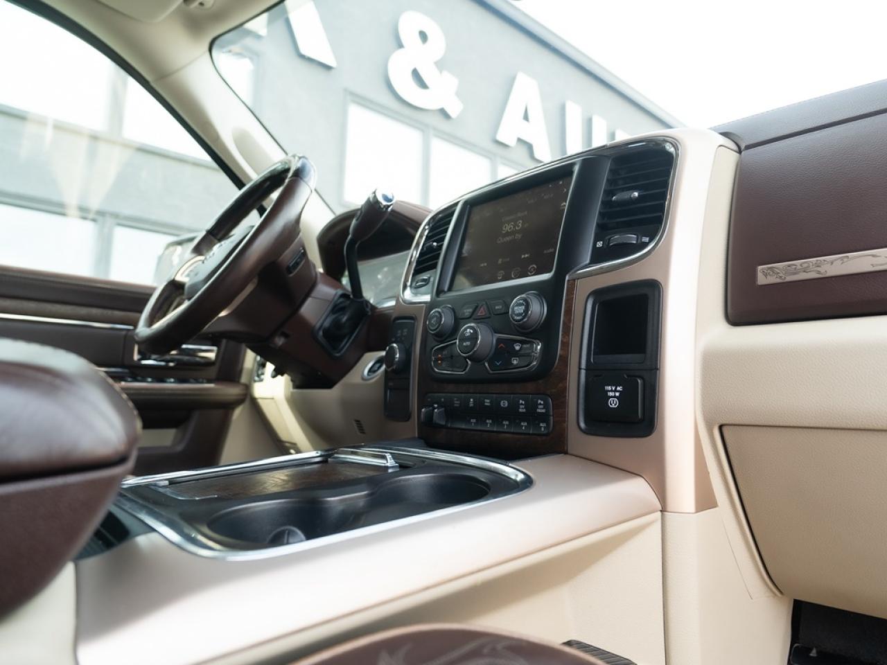2016 RAM 2500 Longhorn Mega Cab Diesel Photo43