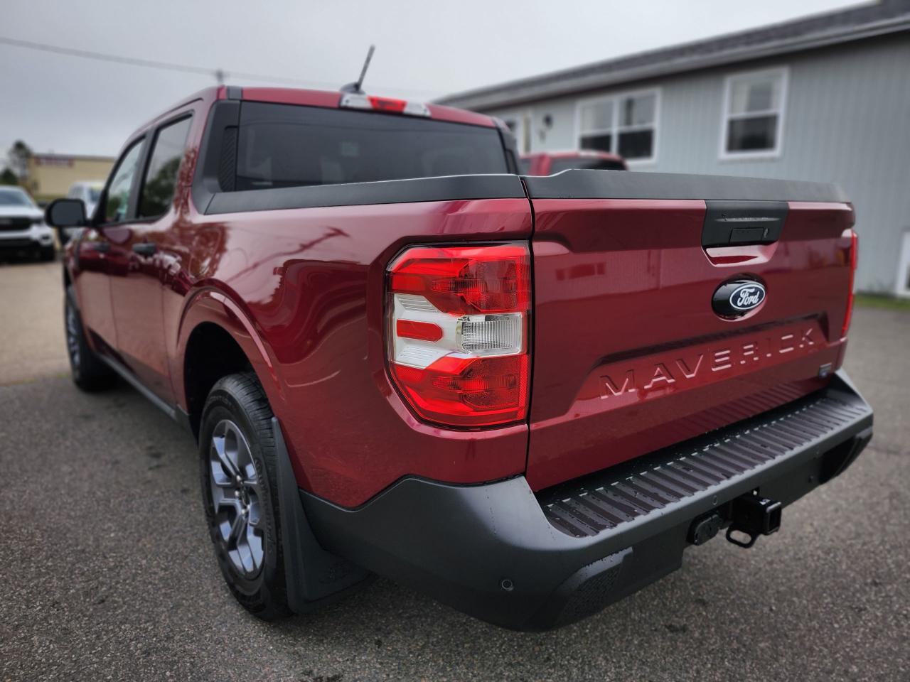 2025 Ford Maverick XLT AWD SuperCrew Photo5