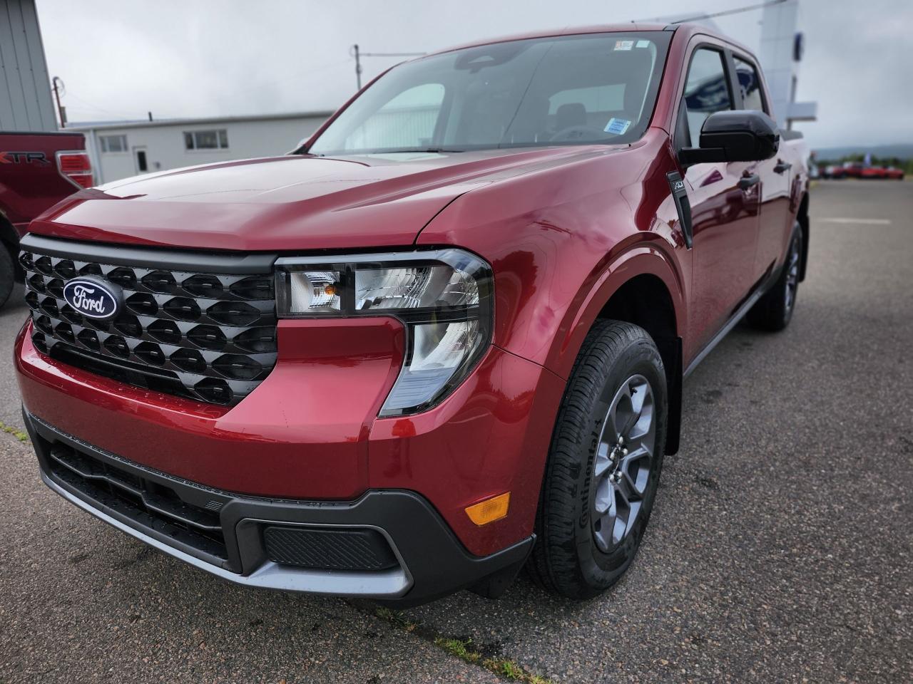 2025 Ford Maverick XLT AWD SuperCrew Photo5