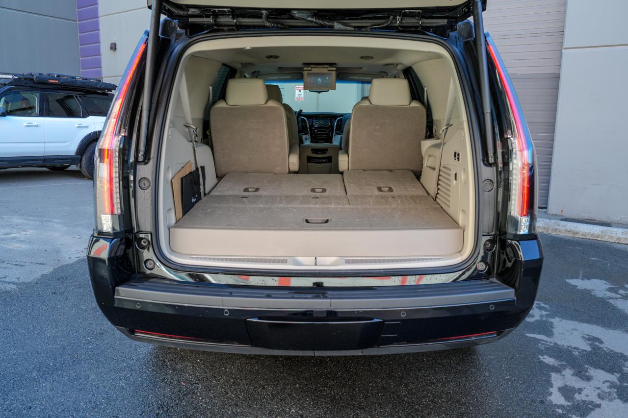 2018 Cadillac Escalade 4WD 4dr - Photo #3