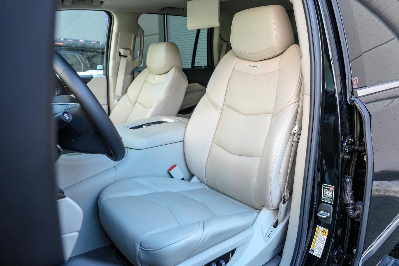 2018 Cadillac Escalade 4WD 4dr - Photo #16