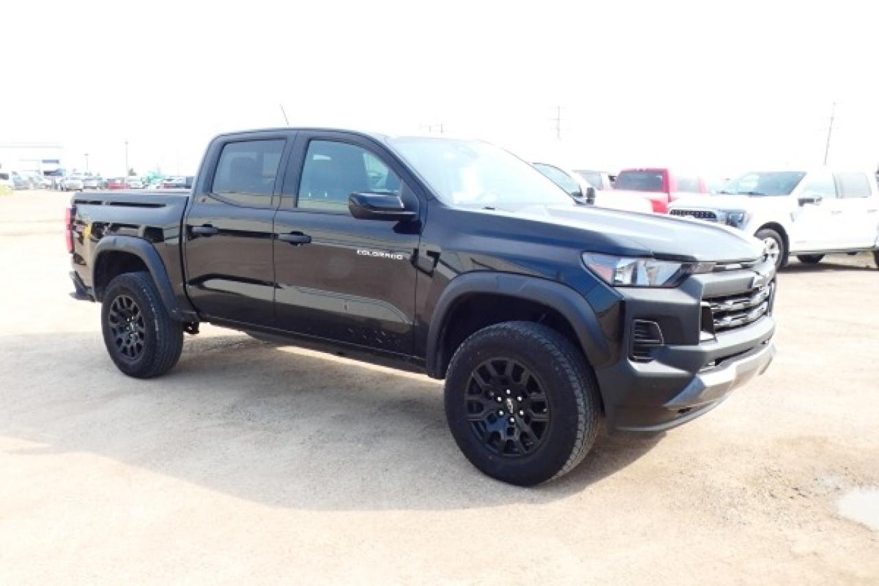 2023 Chevrolet Colorado Trail Boss 4WD Crew Cab w/Power cloth, NAV, BUC - Photo #4