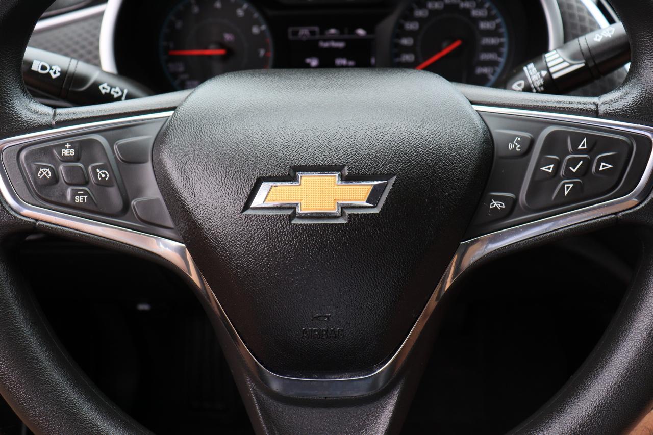 2018 Chevrolet Malibu LS | Bluetooth | Cold AC | Reverse Cam | Alloys ++ Photo