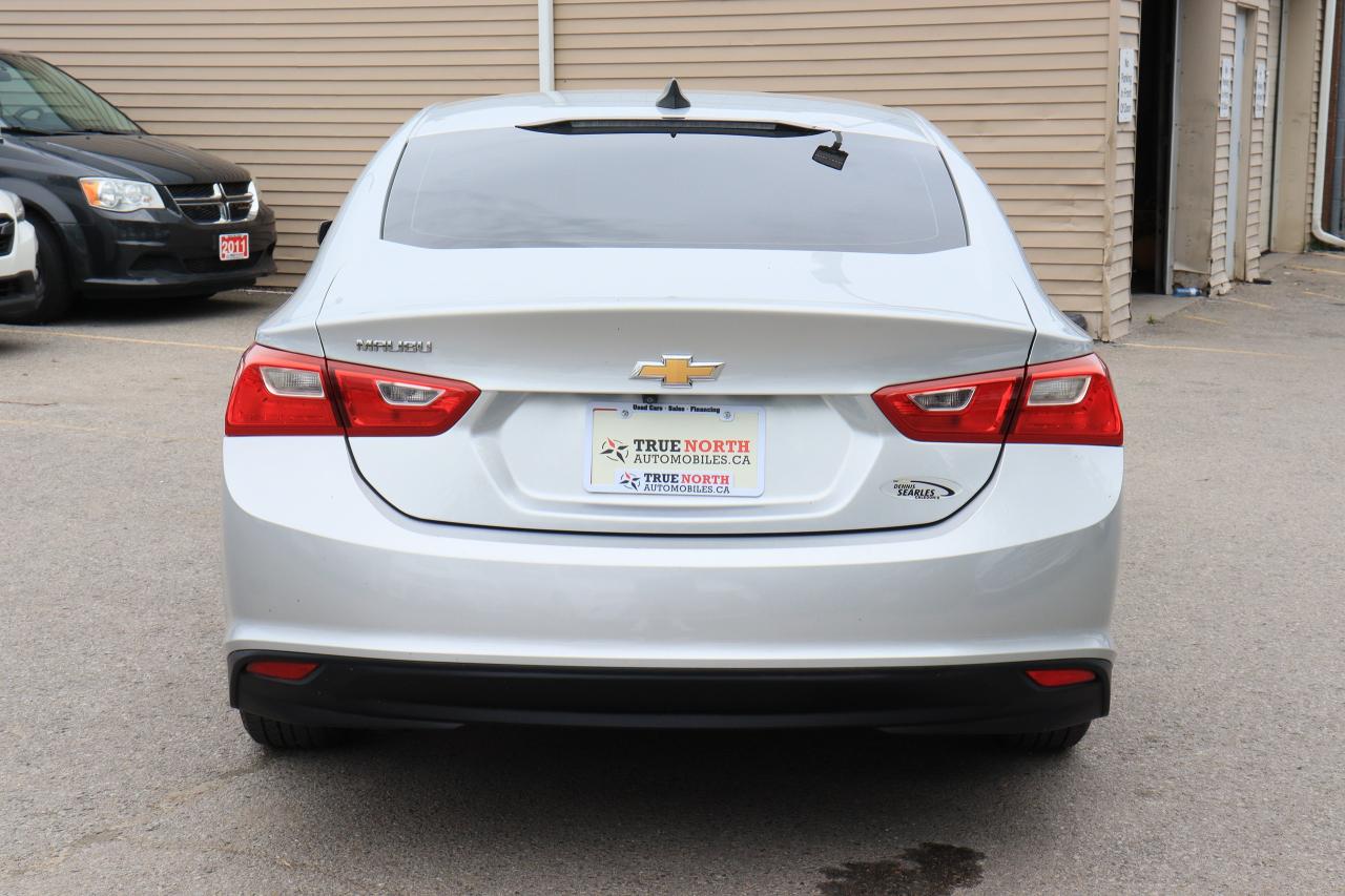2018 Chevrolet Malibu LS | Bluetooth | Cold AC | Reverse Cam | Alloys ++ Photo