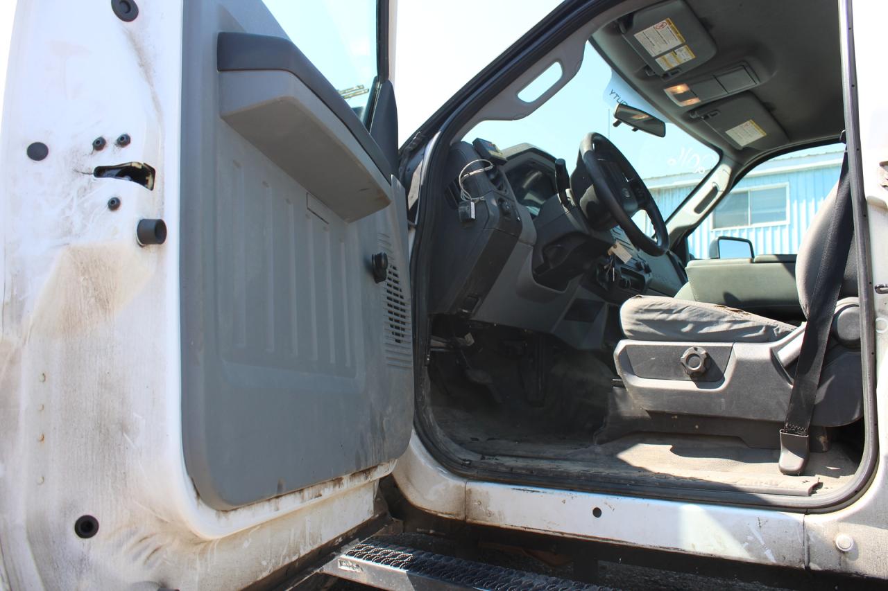 2016 Ford SUPER DUTY F-250 SRW XL Photo