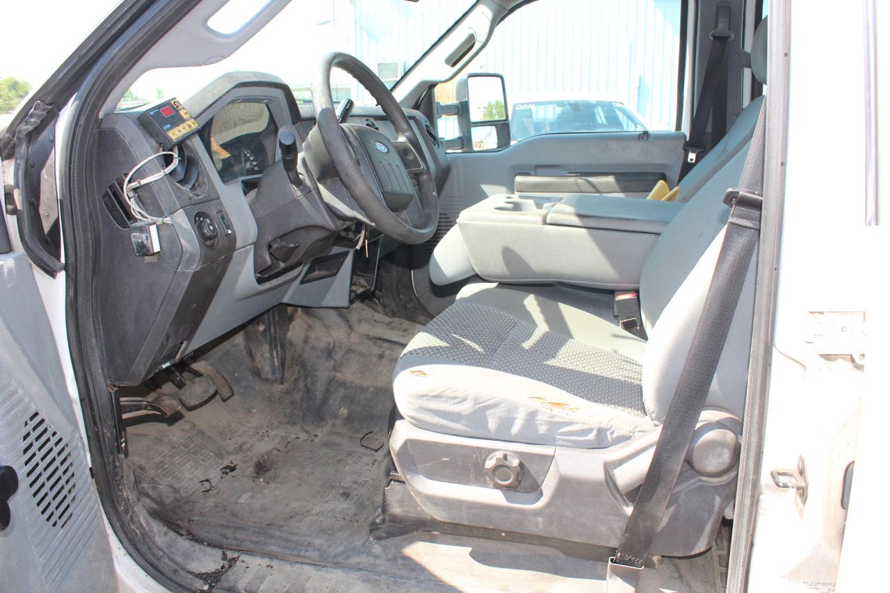 2016 Ford SUPER DUTY F-250 SRW XL Photo