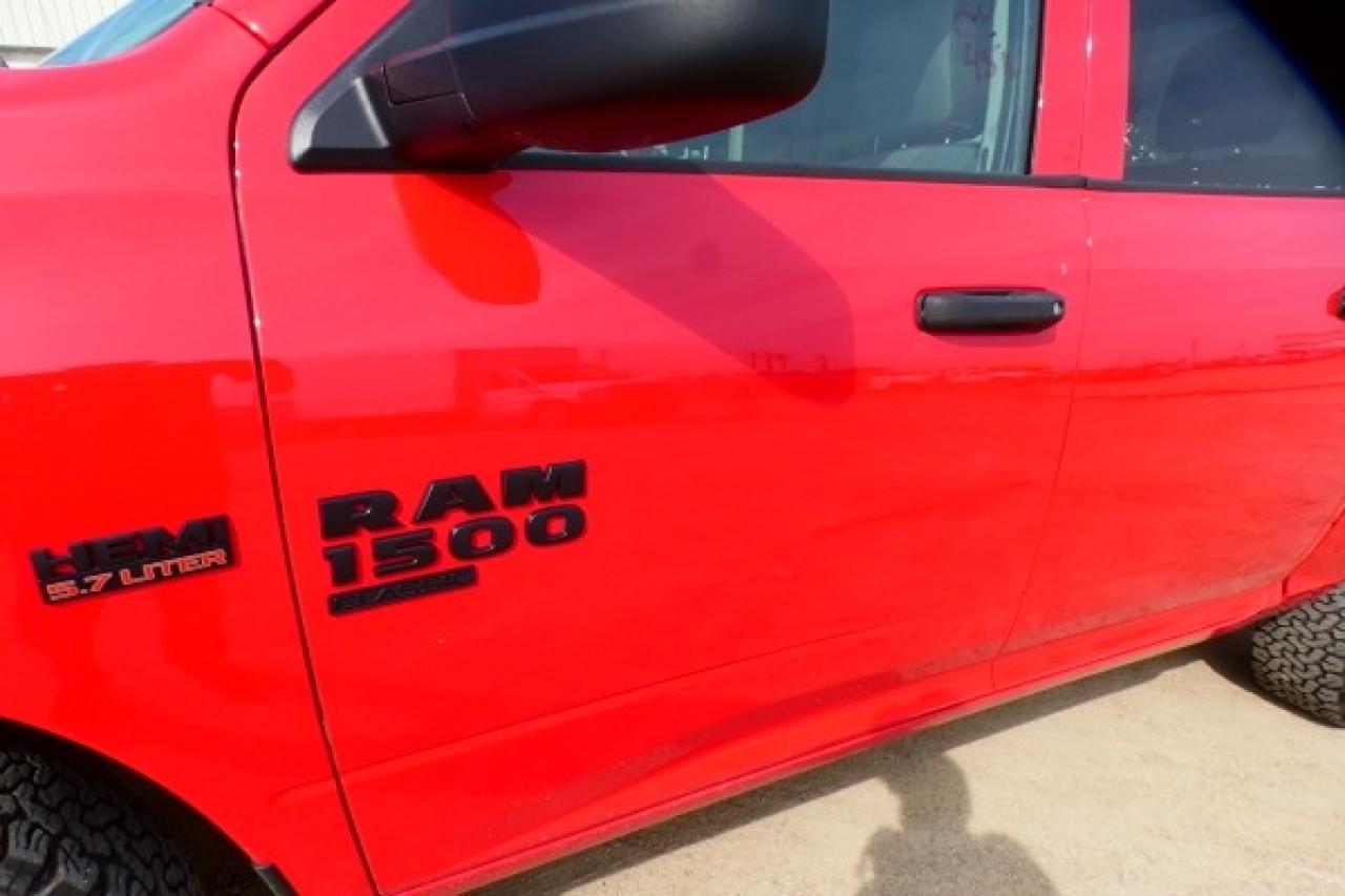 2023 Dodge Ram 1500 CLASSIC Express w/Htd cloth, BUC - Photo #34