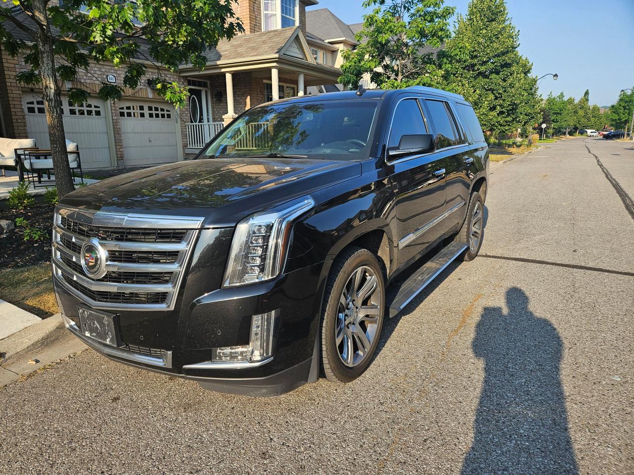 Used 2015 Cadillac Escalade 4WD 4DR PREMIUM for sale in Brantford, ON