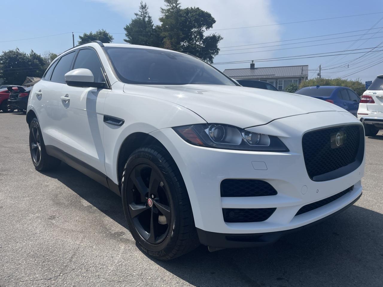 Used 2019 Jaguar F-PACE 25T PRESTIGE / AWD / LEATHER INTERIOR / PANO ROOF / NAVIGATION / HEATED WHEEL /MERIDIAN SOUND SYSTEM / POWER LIFT GATE for sale in Truro, NS