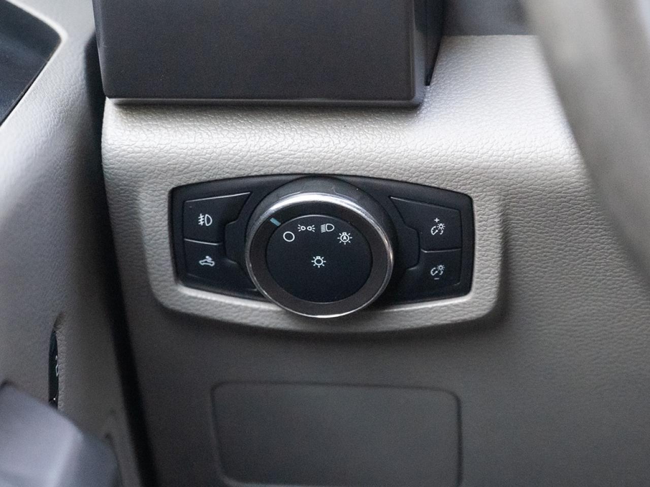 2022 Ford SUPER DUTY F-350 SRW XLT Photo33
