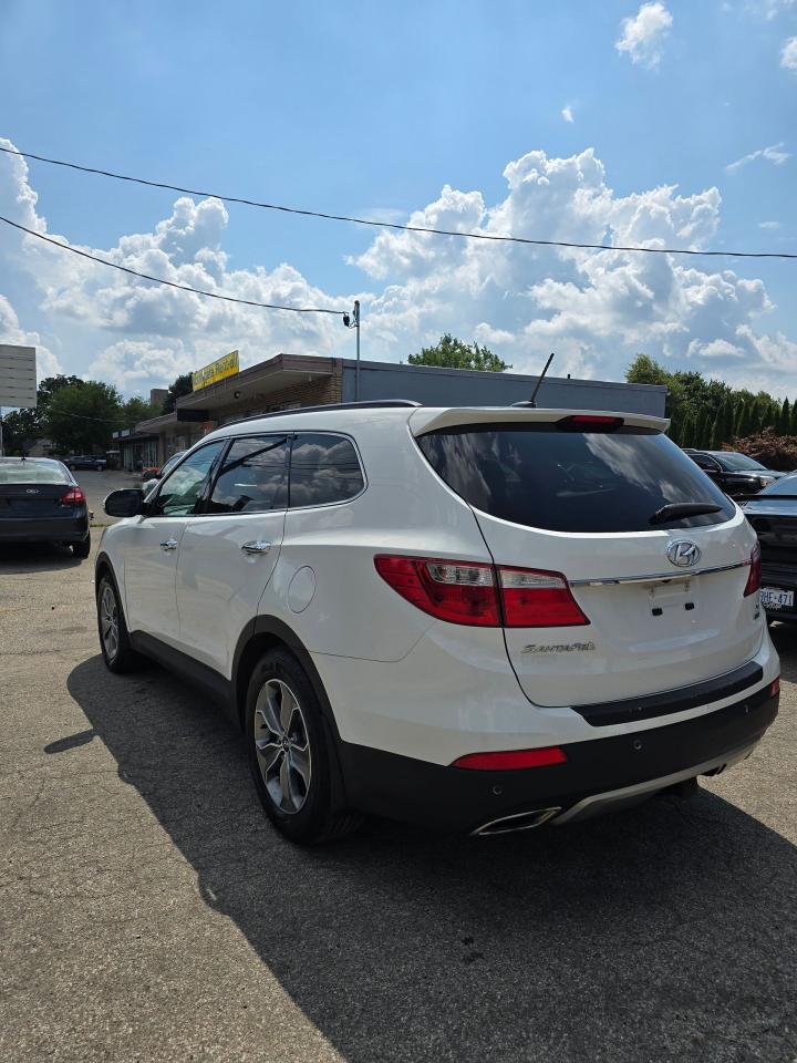 2015 Hyundai Santa Fe XL AWD 4dr 3.3L Auto Luxury - Photo #8