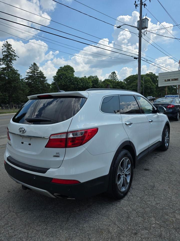2015 Hyundai Santa Fe XL AWD 4dr 3.3L Auto Luxury - Photo #12