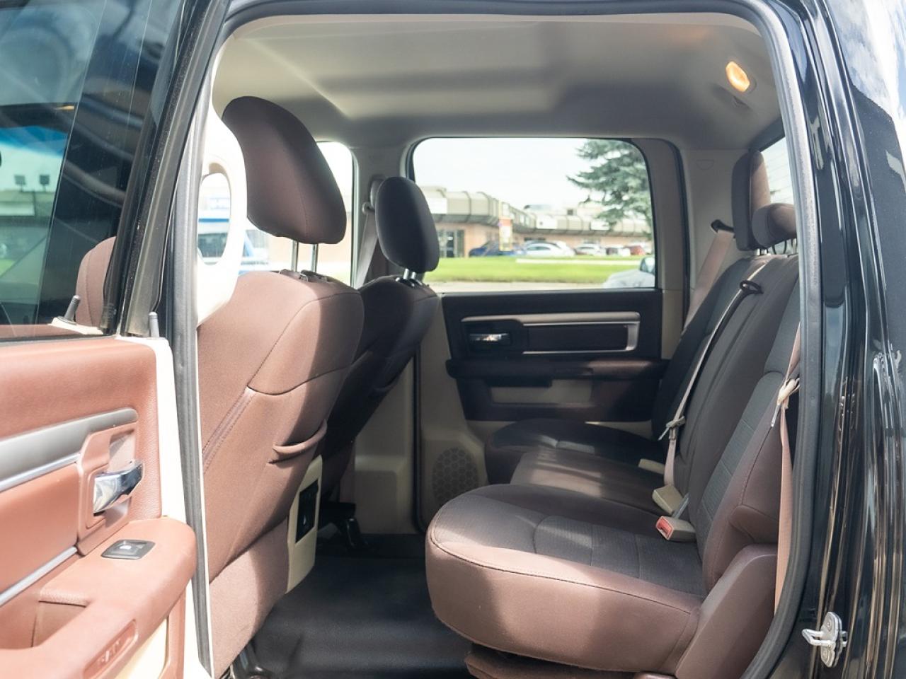 2014 RAM 2500 SLT Crew Cab SWB 4WD 5.7L HEMI Photo17