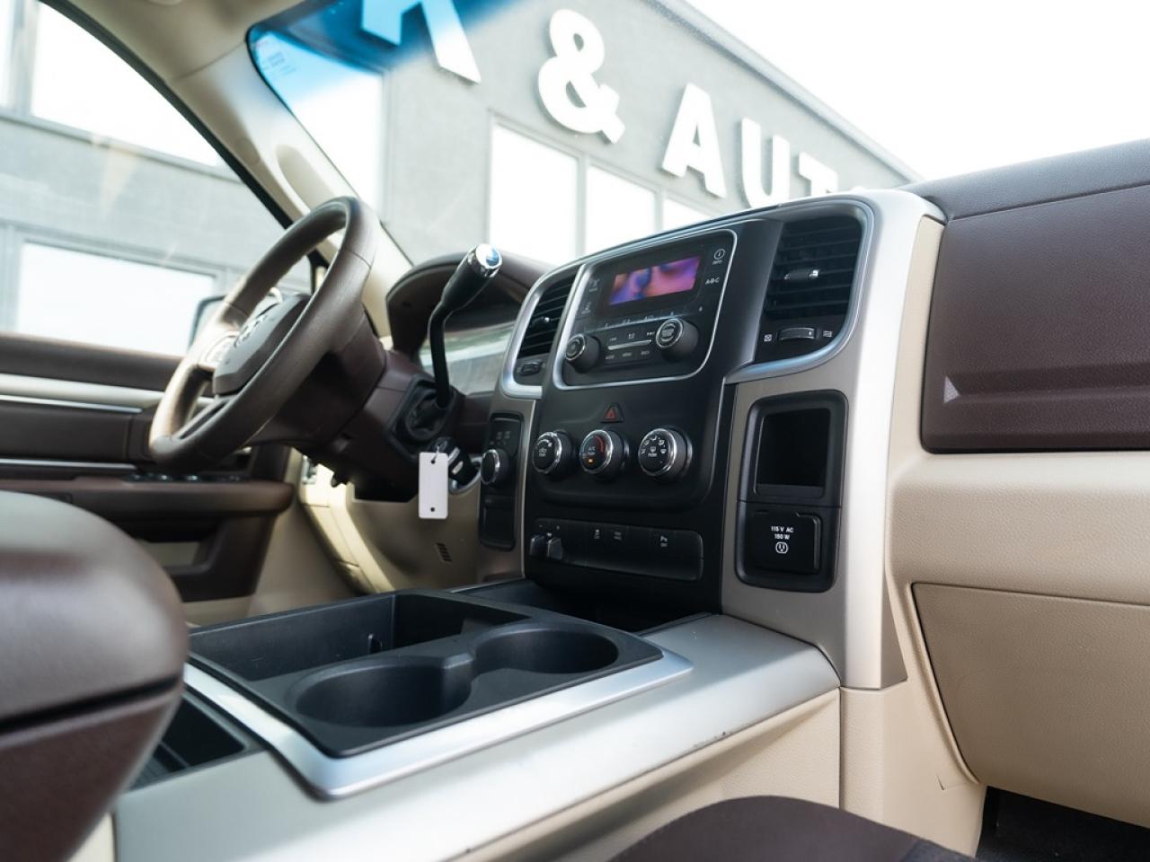 2014 RAM 2500 SLT Crew Cab SWB 4WD 5.7L HEMI Photo20