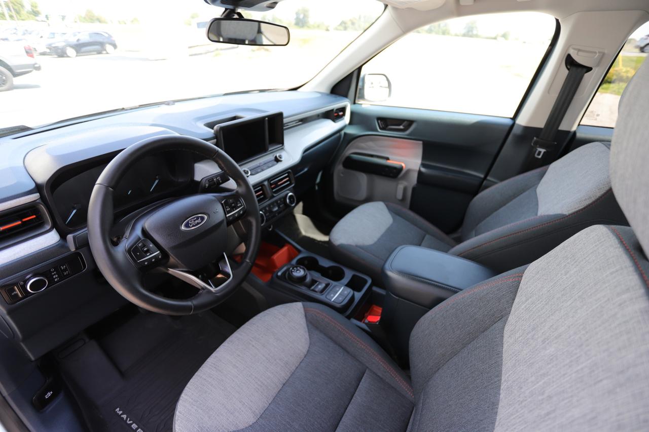 2023 Ford Maverick XLT AWD SuperCrew Photo1