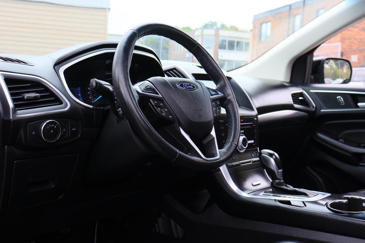 2017 Ford Edge Titanium | 3.5L | AWD | Leather | Roof | Nav ++ Photo69