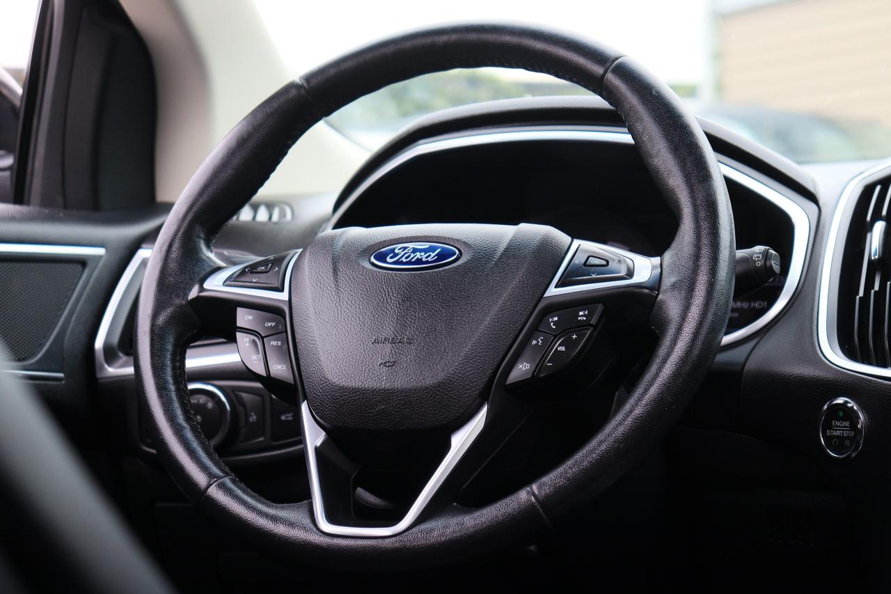 2017 Ford Edge Titanium | 3.5L | AWD | Leather | Roof | Nav ++ Photo40
