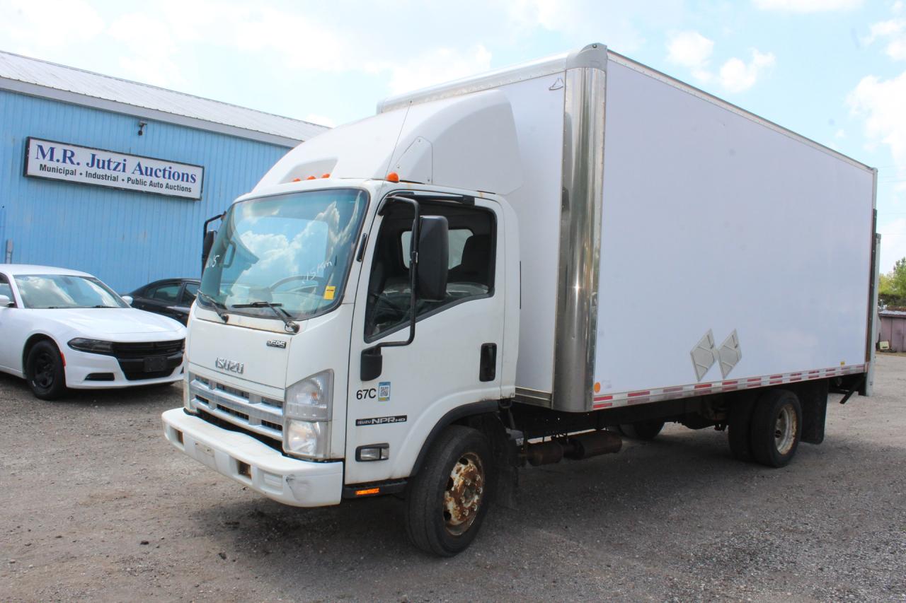 Used 2015 Isuzu NPR IBT PWL for sale in Breslau, ON