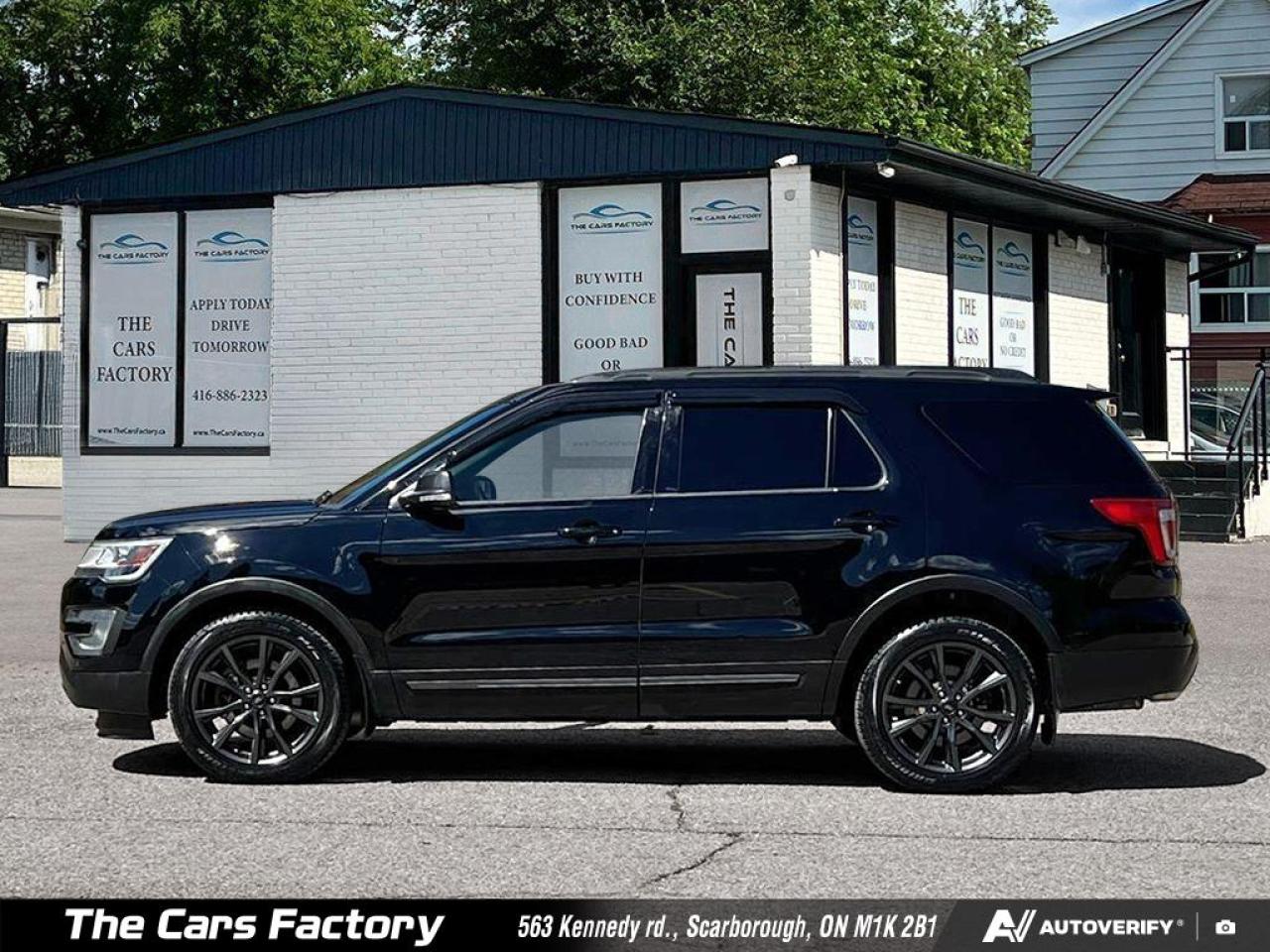 2017 Ford Explorer 4WD XLT Lether/ Roof / Apple Carplay - No Accident - Photo #3
