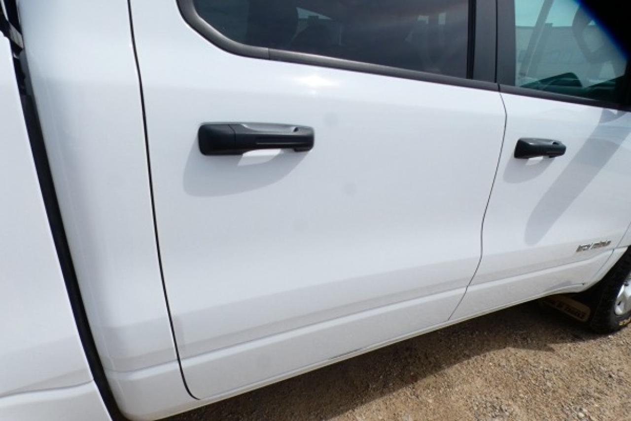 2022 Dodge Ram 1500 Tradesman 4x4 Crew Cab w/cloth seats, BUC - Photo #33