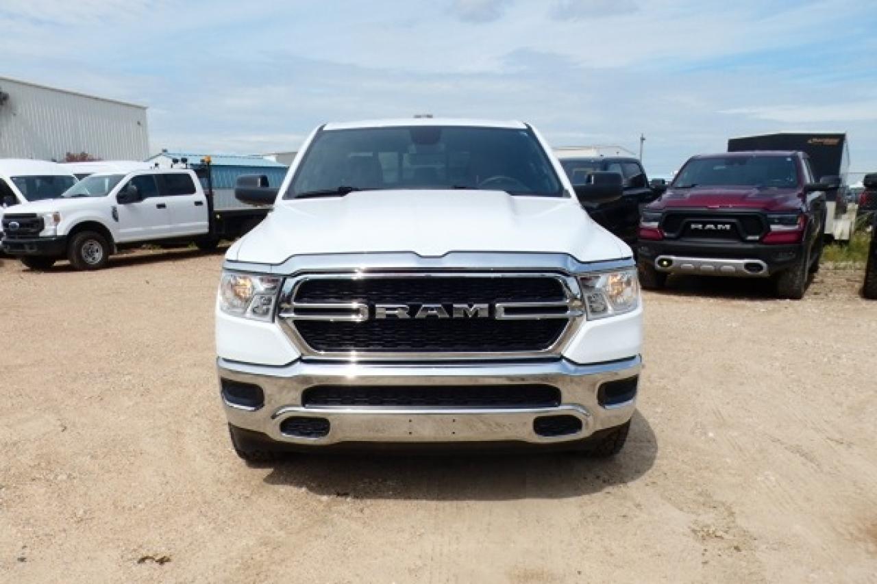 2022 Dodge Ram 1500 Tradesman 4x4 Crew Cab w/cloth seats, BUC - Photo #3