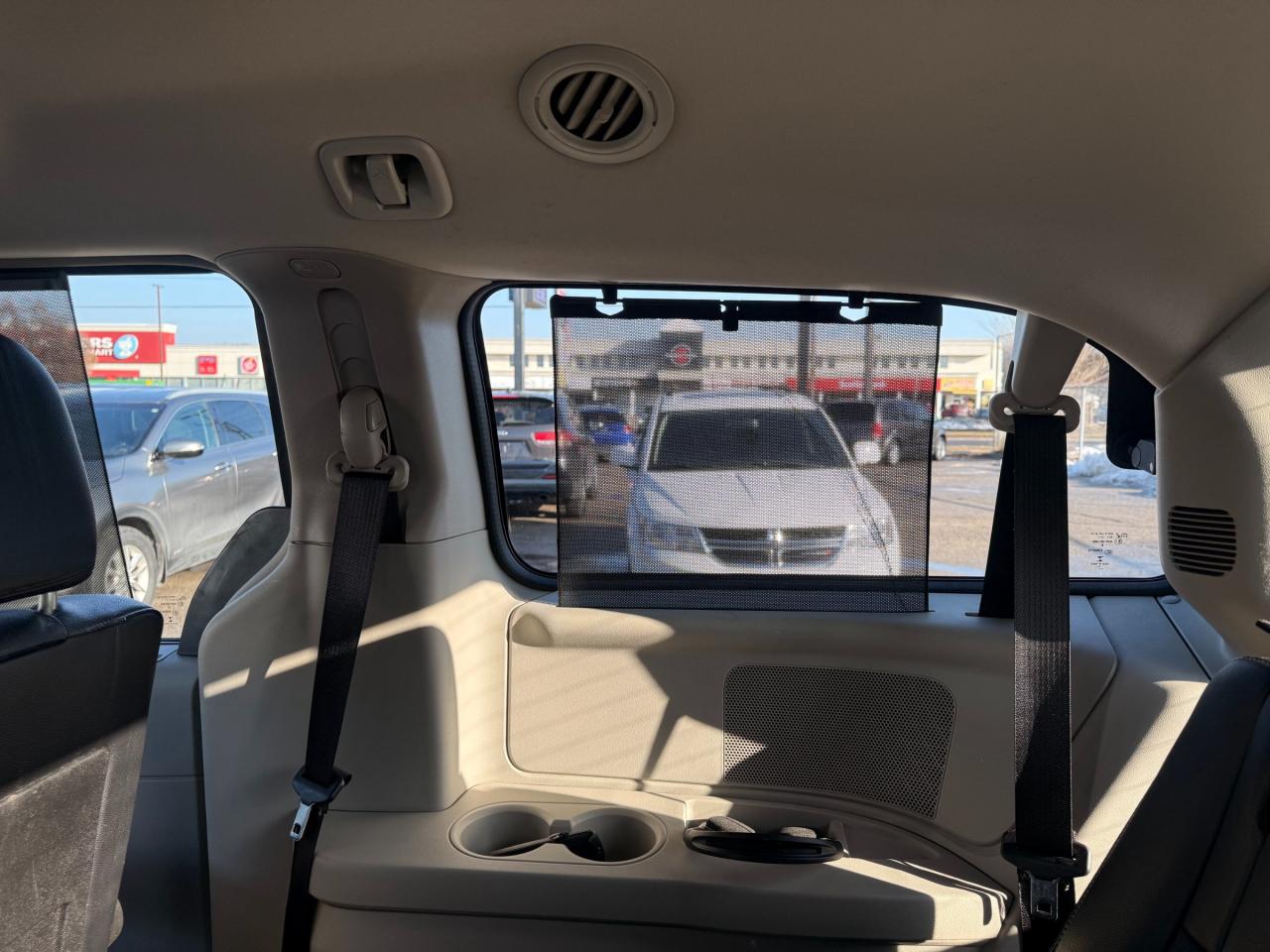 2015 Chrysler Town & Country Touring-L Photo