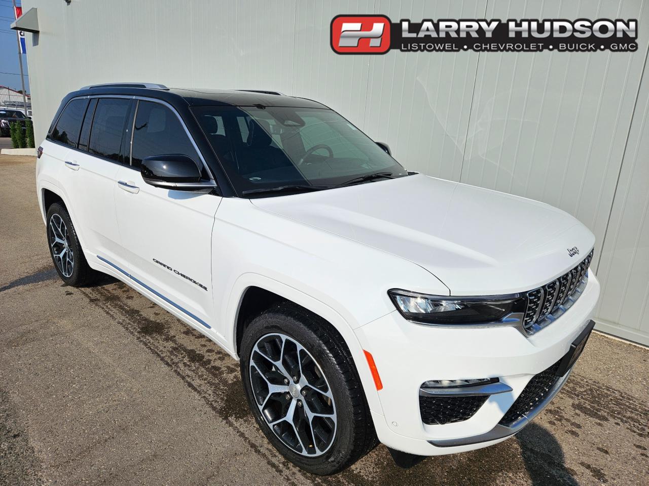 Used 2024 Jeep Grand Cherokee One Owner | Summit Reserve | Leather | Navigation | Sunroof | 21