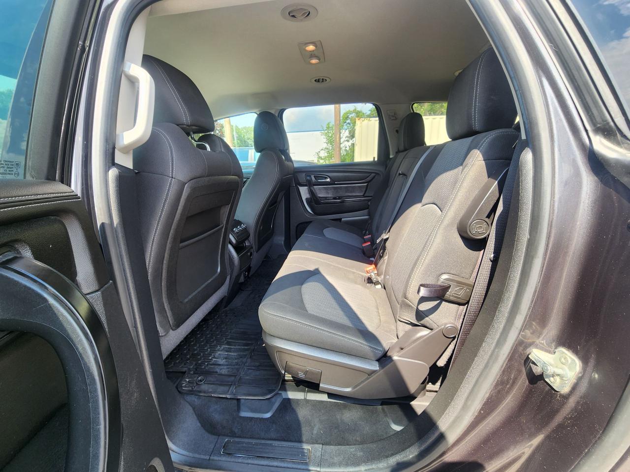 2017 Chevrolet Traverse 1LT l AWD l 7 Seater l RemoteStartlWell Maintained - Photo #12