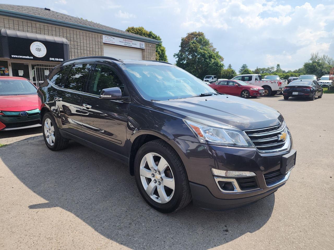 2017 Chevrolet Traverse 1LT l AWD l 7 Seater l RemoteStartlWell Maintained Photo2