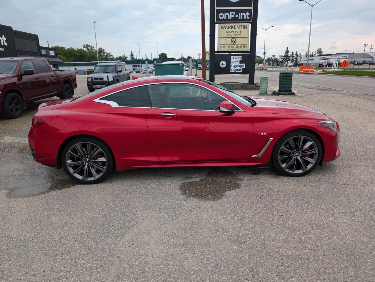 2018 Infiniti Q60 RED SPORT 400 | 400HP | No Accidents - Photo #3