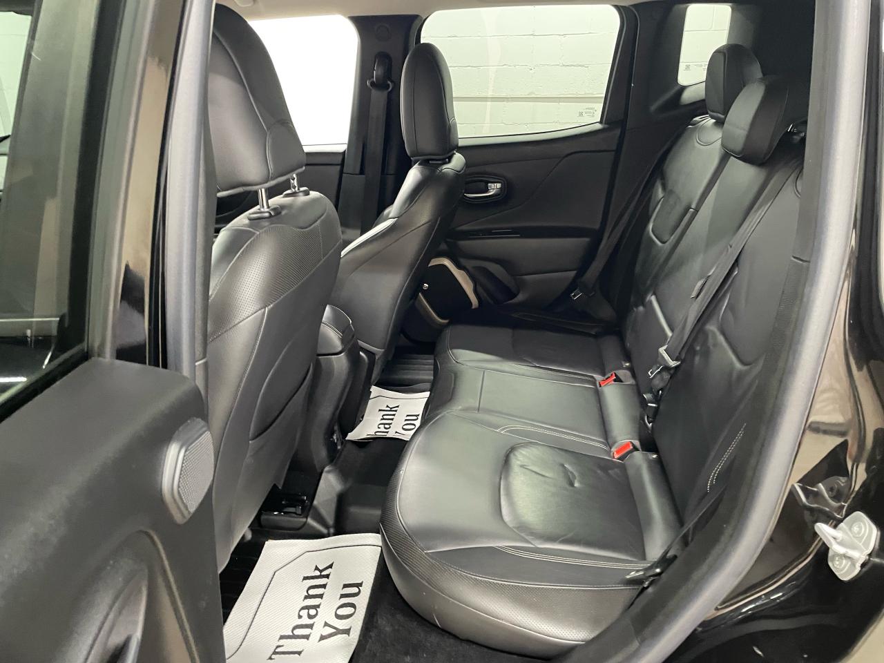 2016 Jeep Renegade 4WD 4DR LIMITED Photo13