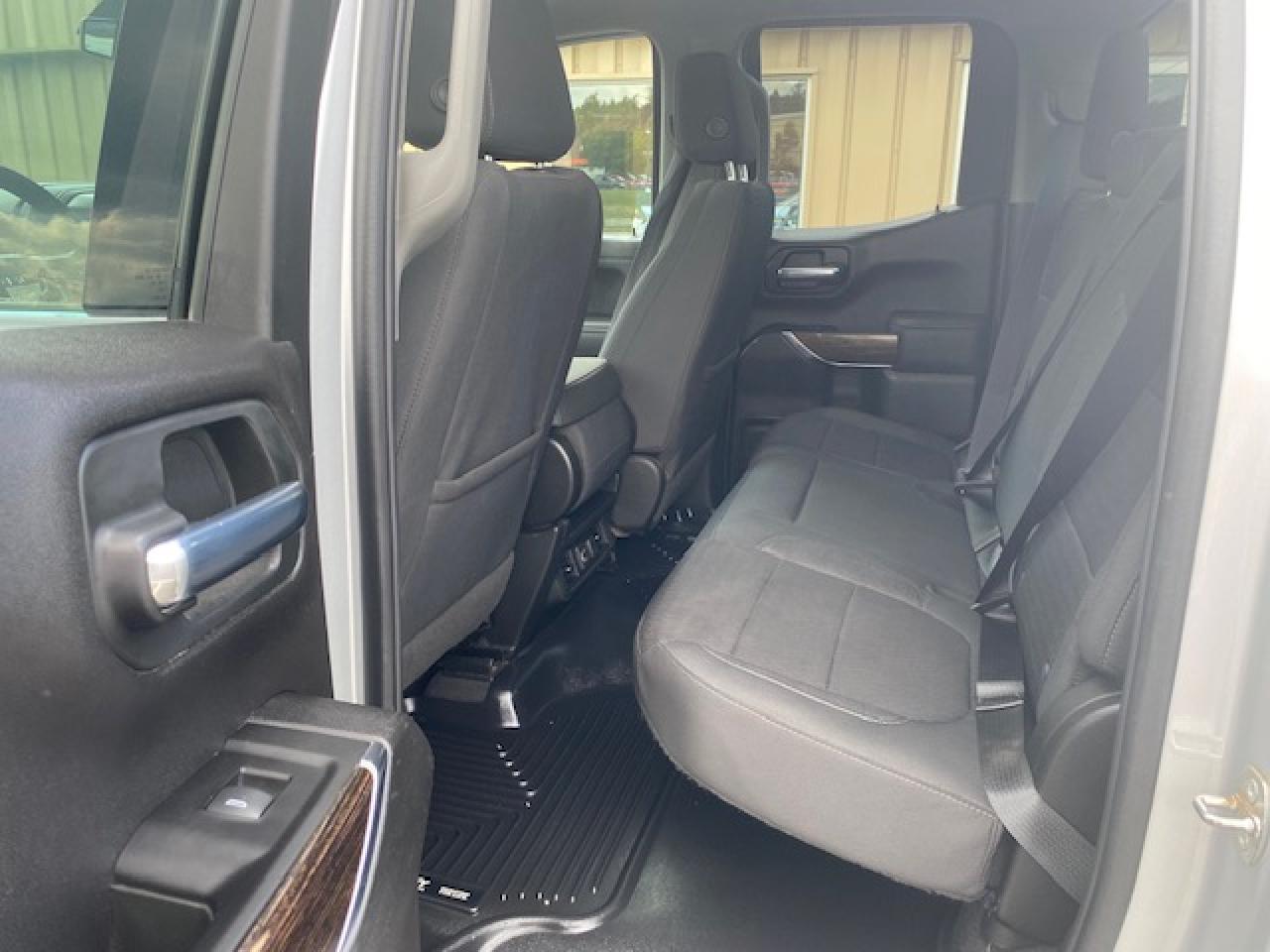 2022 GMC Sierra 1500 SLE - Photo #8